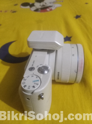 Samsung NX1000